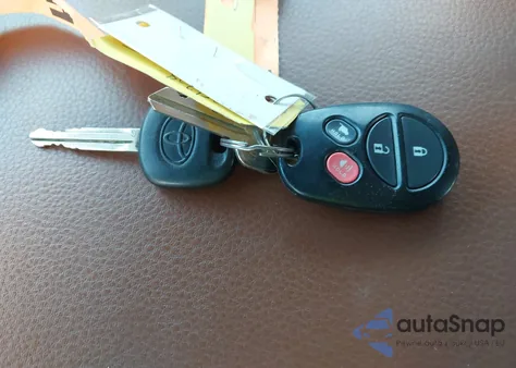 2012 Toyota Sequoia Platinum 5.7L V8 from USA, damaged, VIN 5TDDY5G12CS057050